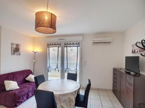 Appartement F3 climatisé avec terrasse, parking privé et accès WiFi, proche des thermes et du centre-ville - FR-1-451-133